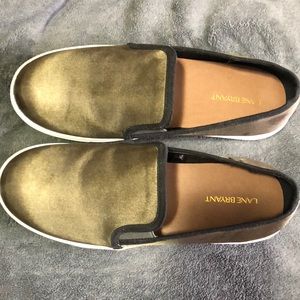 NWOT metallic shoes